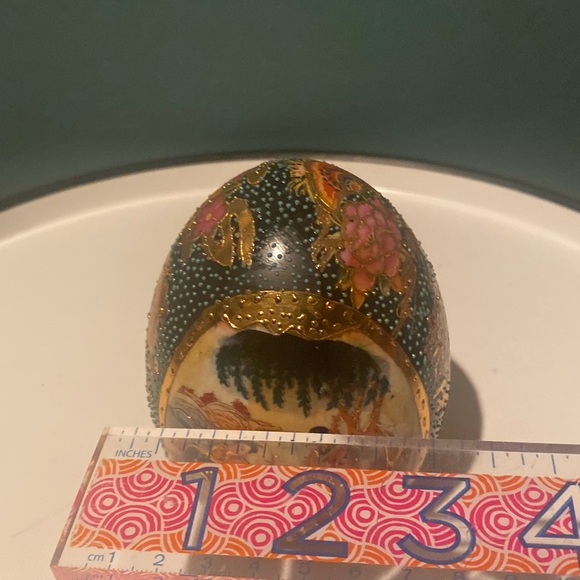 Vintage Satsuma Moriage Style Egg Hand Painted Geisha Floral Gold 4” H - Picture 7 of 9